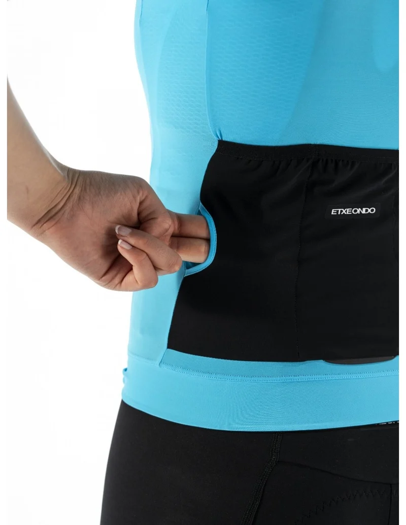 Alda 110LW Kurzarmtrikot Etxeondo Damen Himmelblau