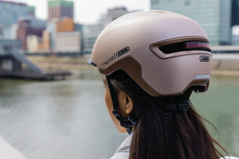 Abus Hud-Y Helm puristic