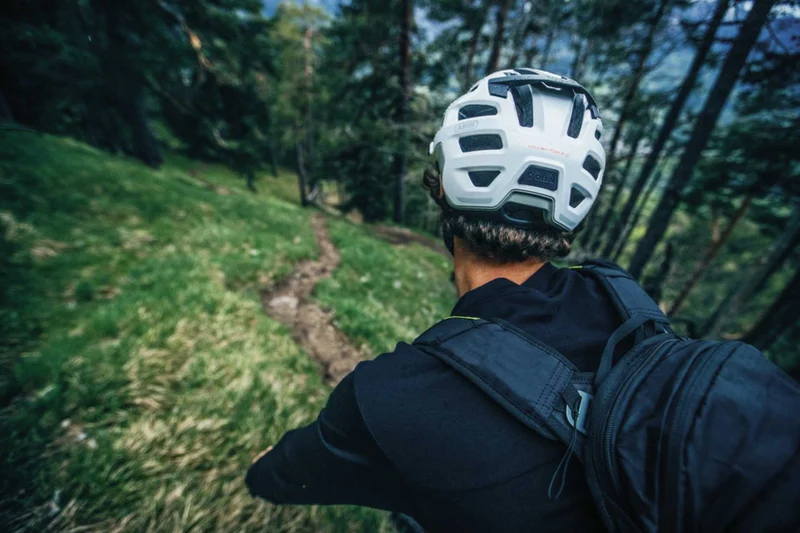 Abus Moventor 2.0 MTB-Helm pine green