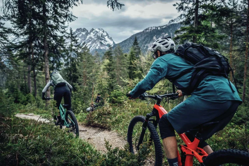 Abus Moventor 2.0 MTB-Helm pine green