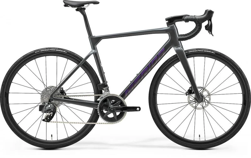 Merida SCULTURA 7000 V3 L DARK GREY(PURPLE) - leistungsstarkes Rennrad für ambitionierte Fahrer