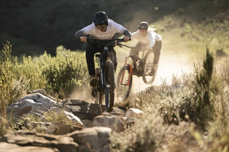 SQlab 7OX Pro 2.0 S Fahrradsattel - Ergonomischer Sport-Sattel für Performance - Lenkergriffe