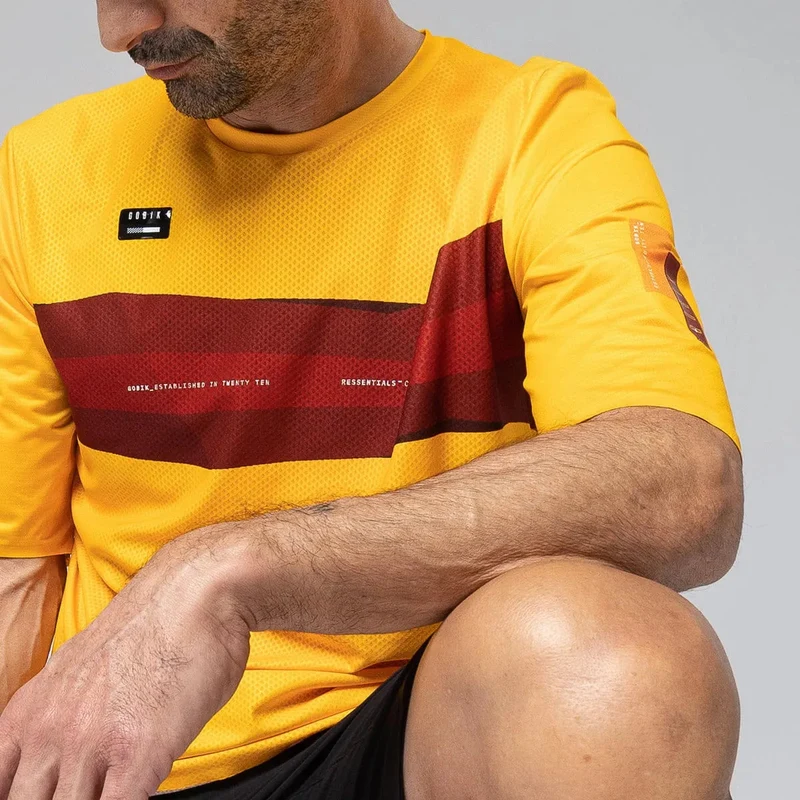 Volt Kurzarm T-Shirt Gobik Spectra
